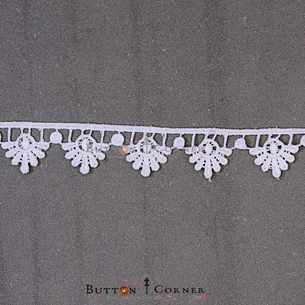 One Side Border Shuttle Lace