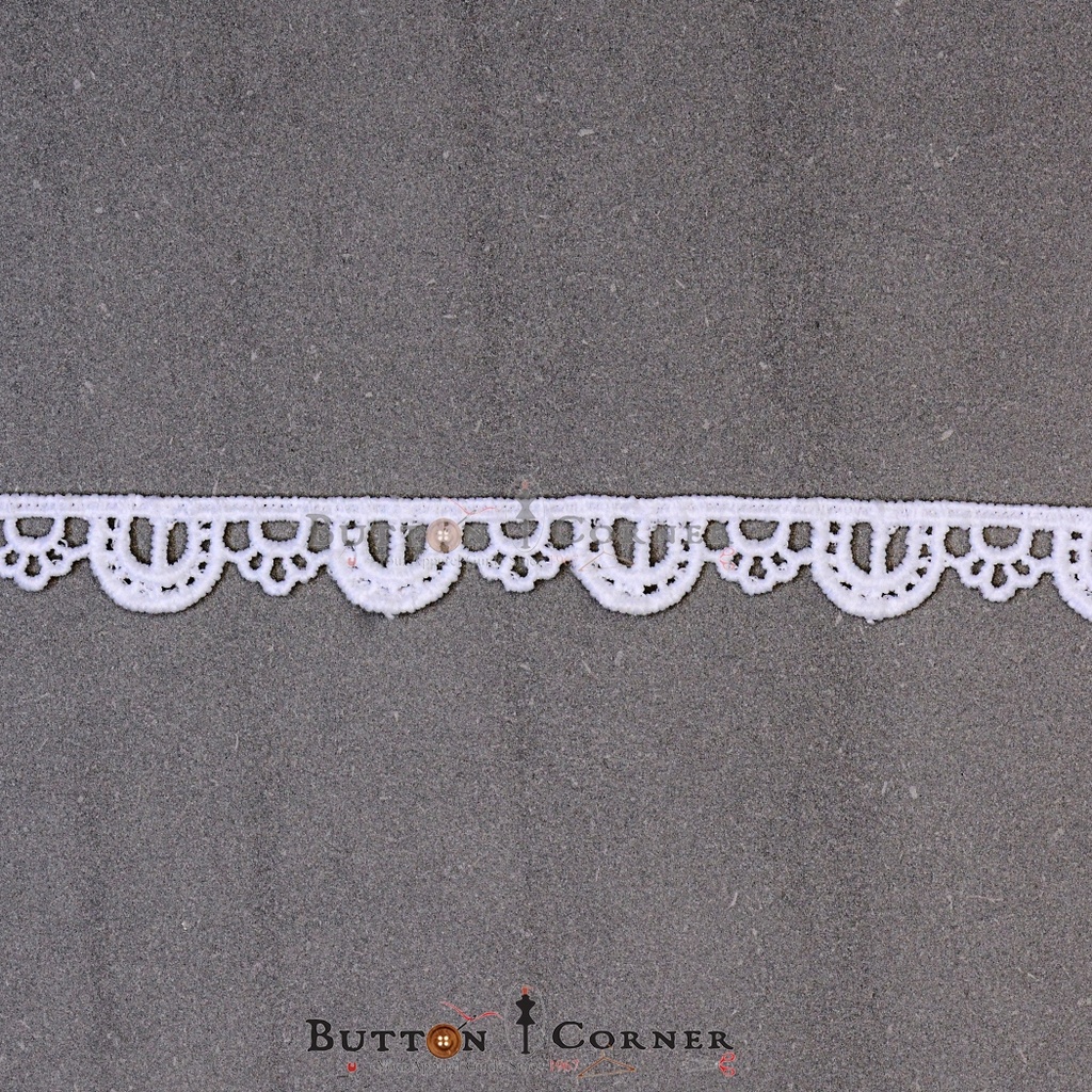 One Side Border Shuttle Lace