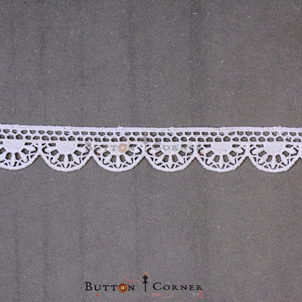 One Side Border Shuttle Lace