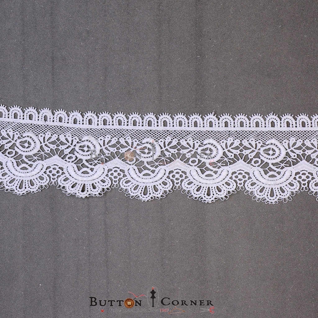 One Side Border Shuttle Lace
