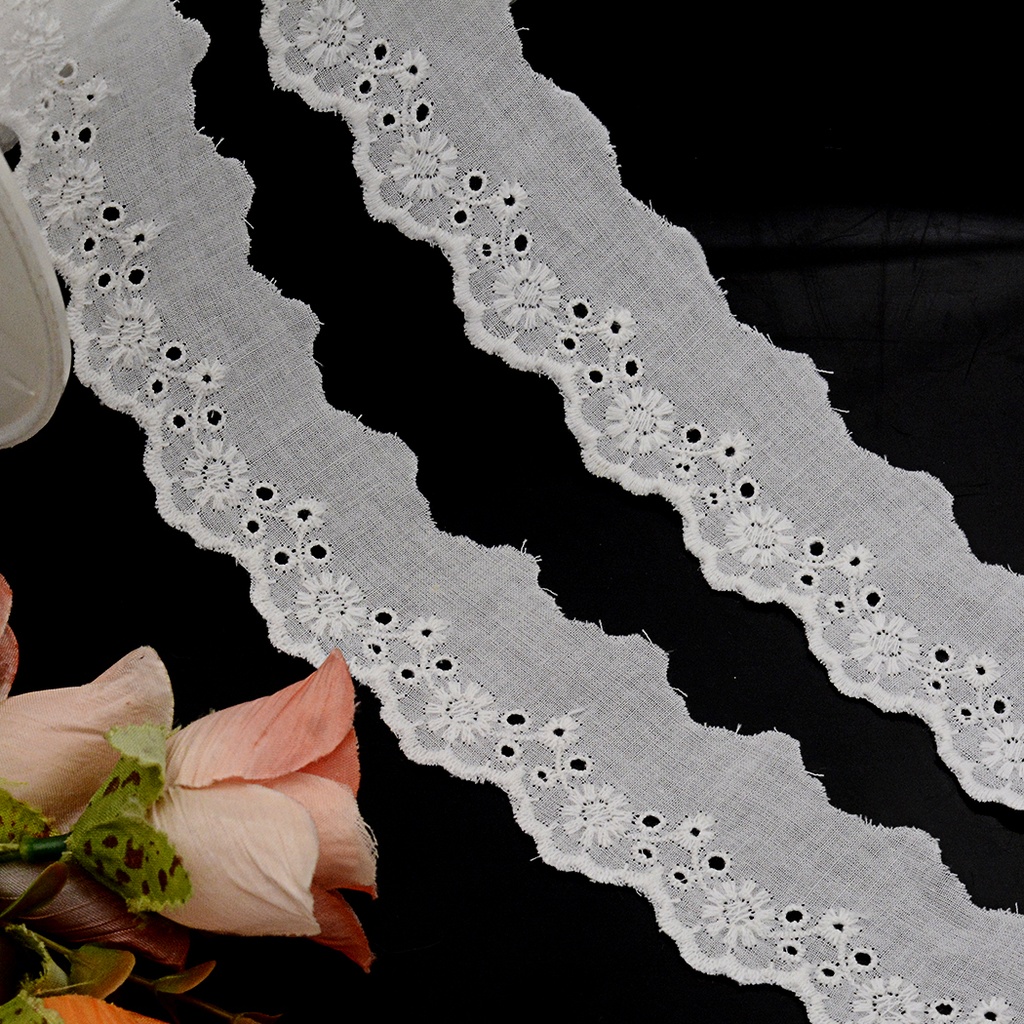 Cotton One Side Border Lace
