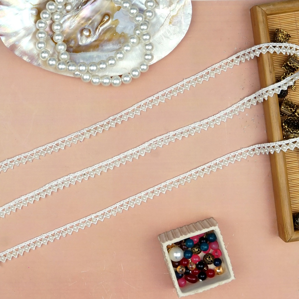Pearl & Crystal Shuttle Lace