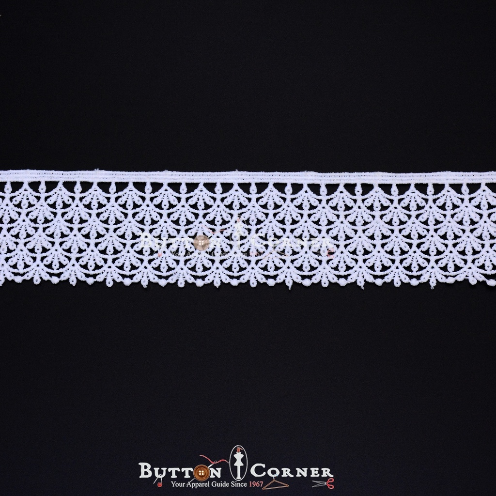One Side Border Shuttle Lace