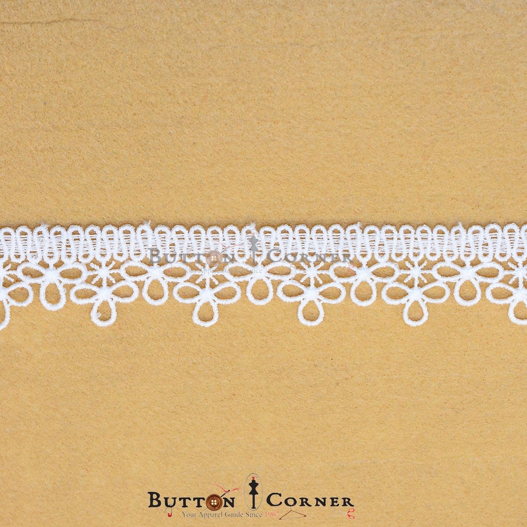One Side Border Shuttle Lace