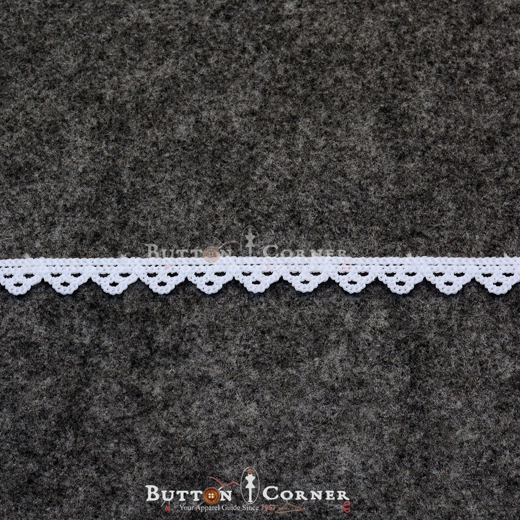 One Side Border Shuttle Lace