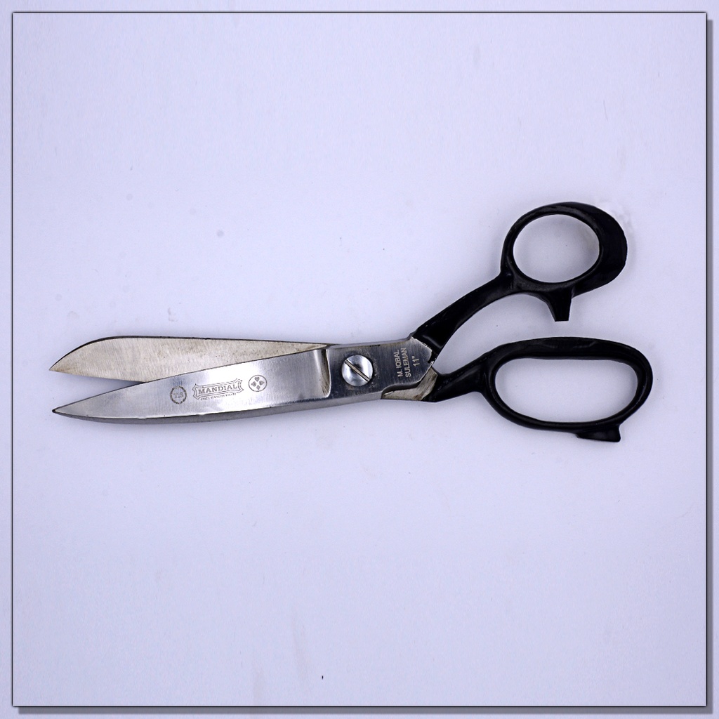 Tailoring Scissor (TS)