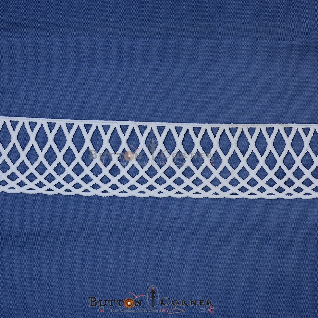 One Side Border Shuttle Lace