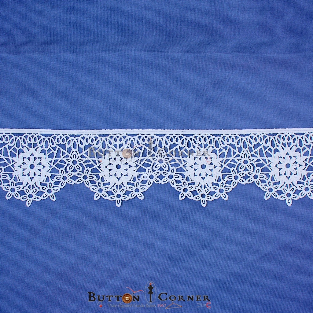 One Side Border Shuttle Lace