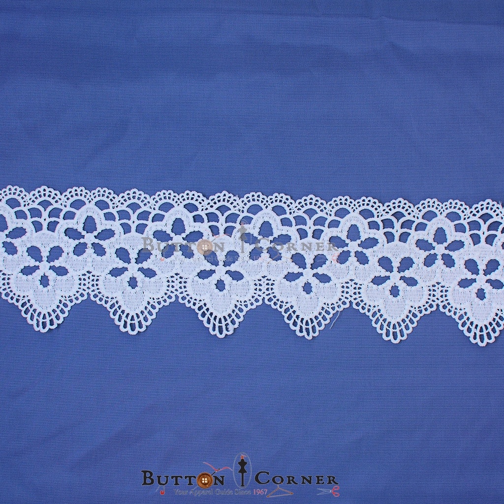 One Side Border Shuttle Lace