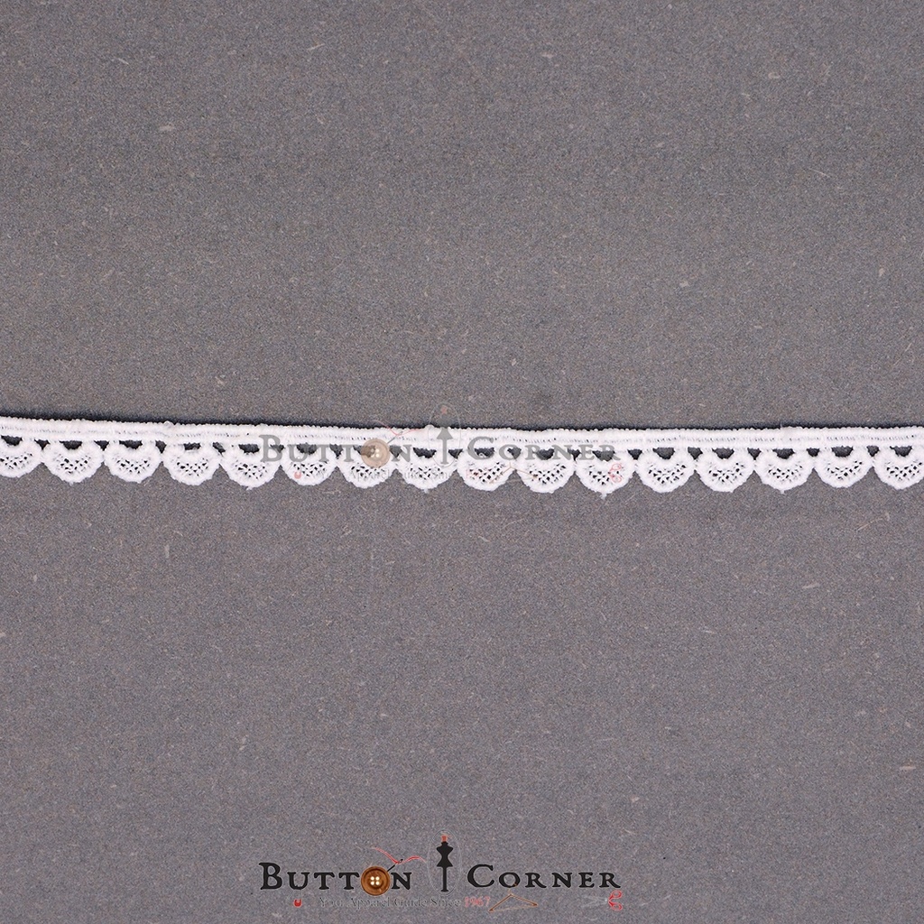 One Side Border Shuttle Lace