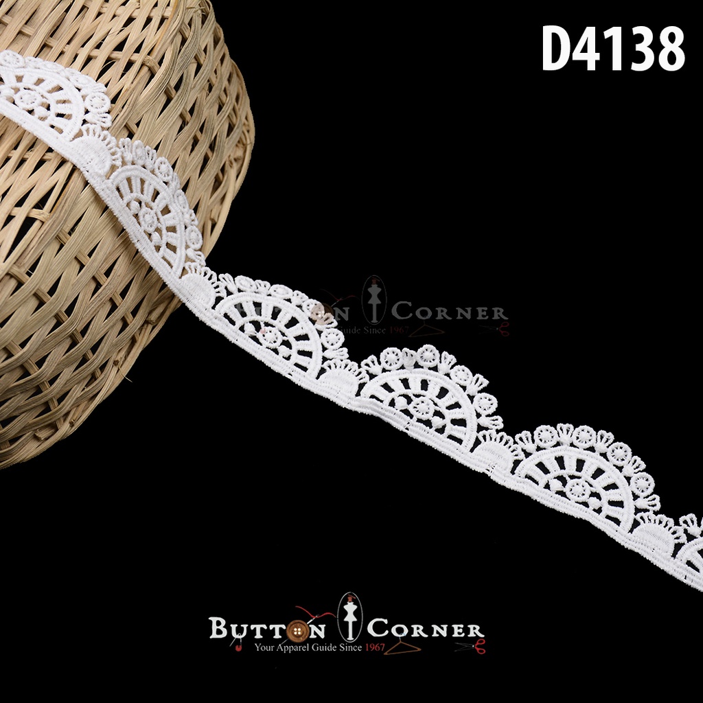 Shuttle One Side Border Lace