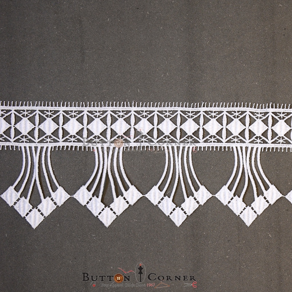 One Side Border Shuttle Lace