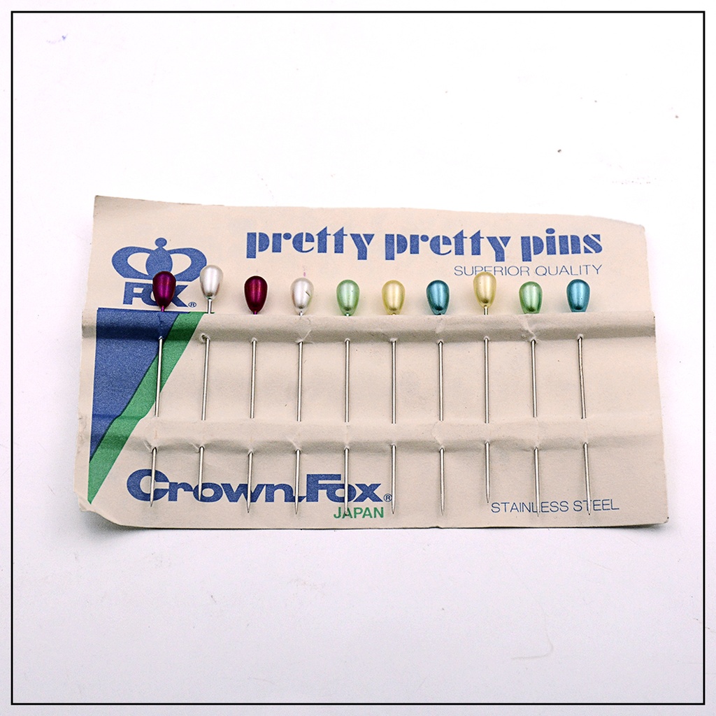 Crown Fox Pearl Head Pin