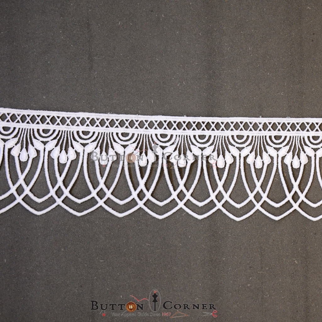One Side Border Shuttle Lace