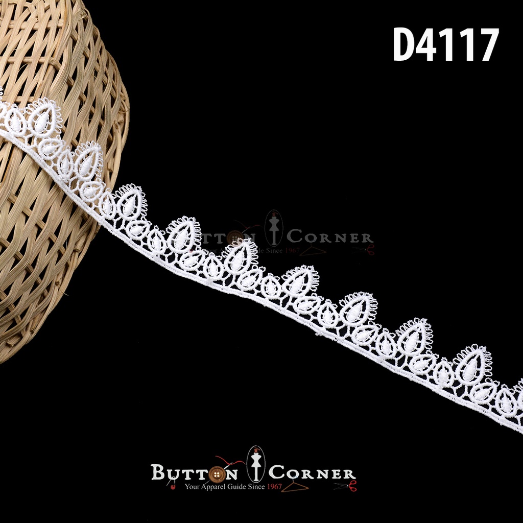 Shuttle One Side Border Lace