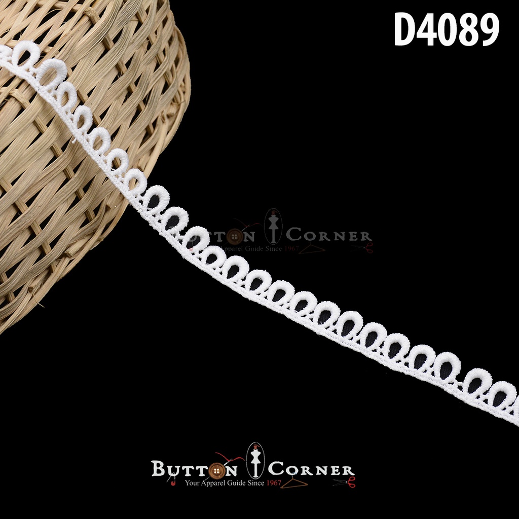 Shuttle One Side Border Lace
