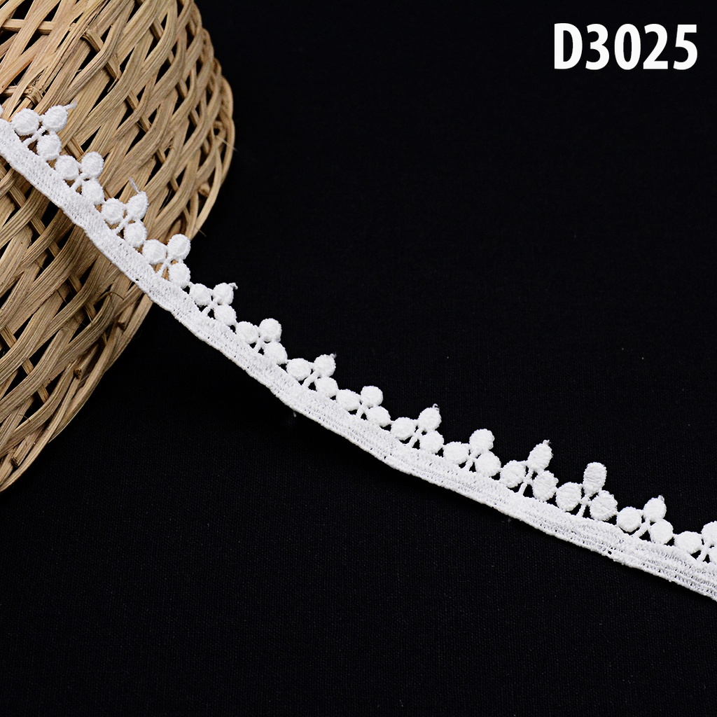 Shuttle One Side Border Lace