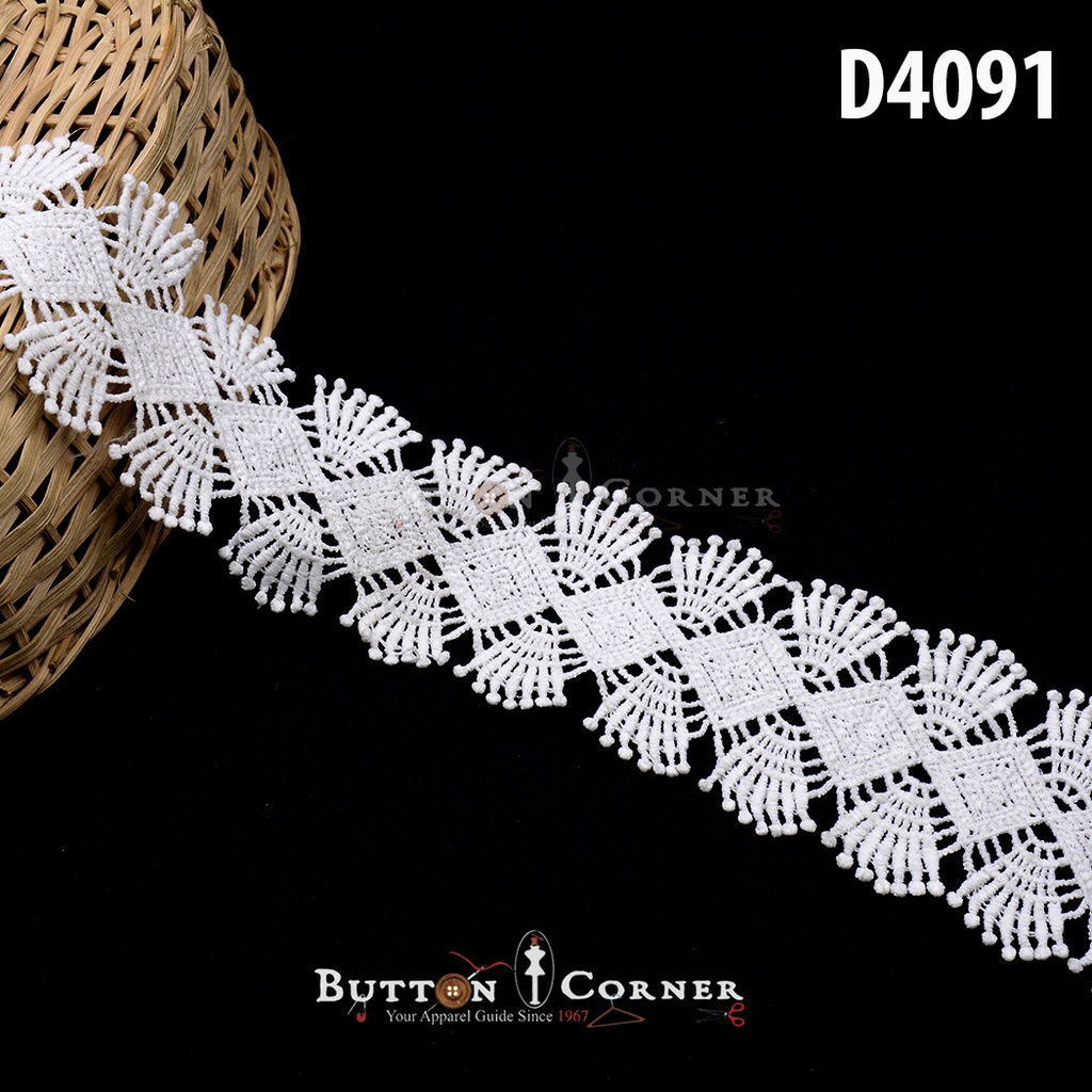 Shuttle Double Side Border Lace