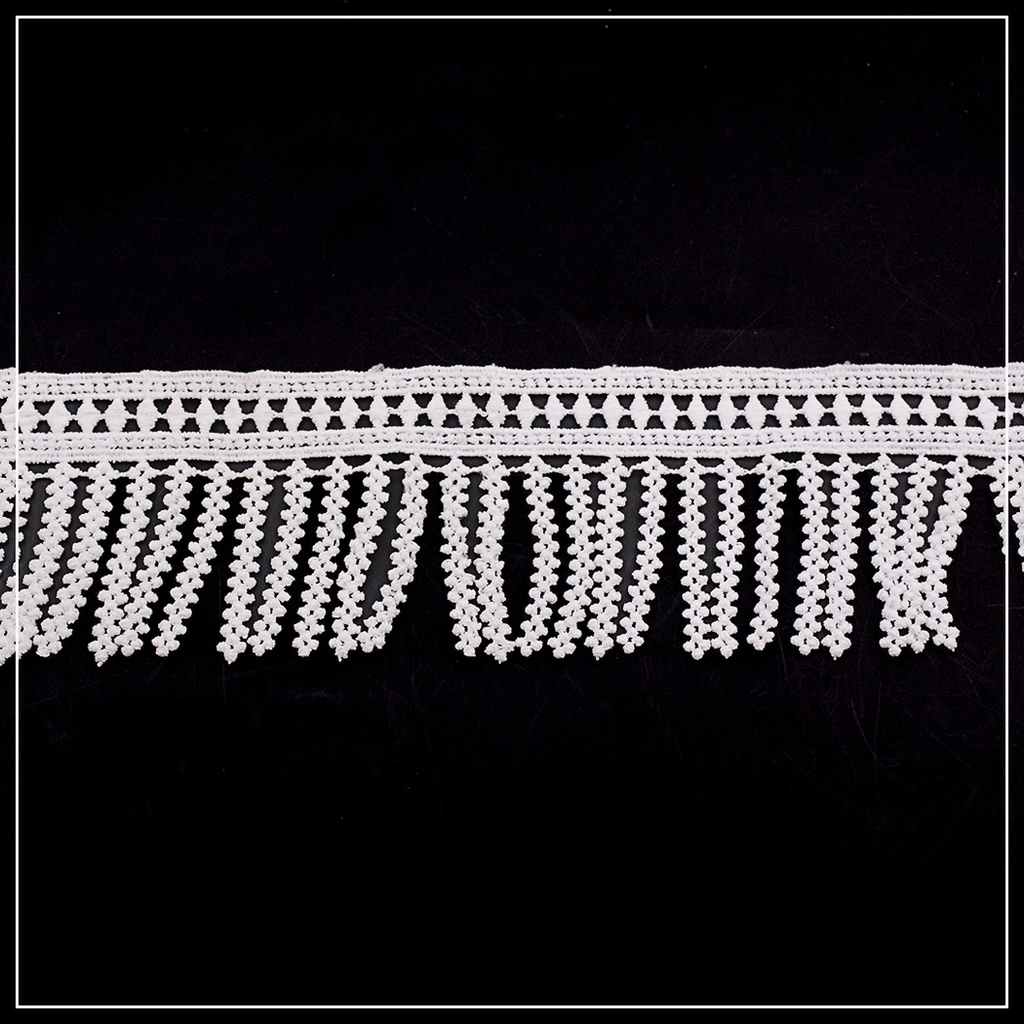 Shuttle Hanging Lace