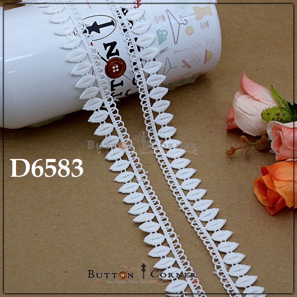Shuttle One Side Border Lace