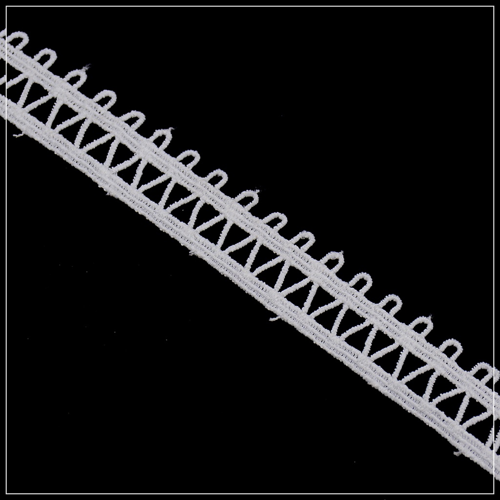 Shuttle One Side Border Lace