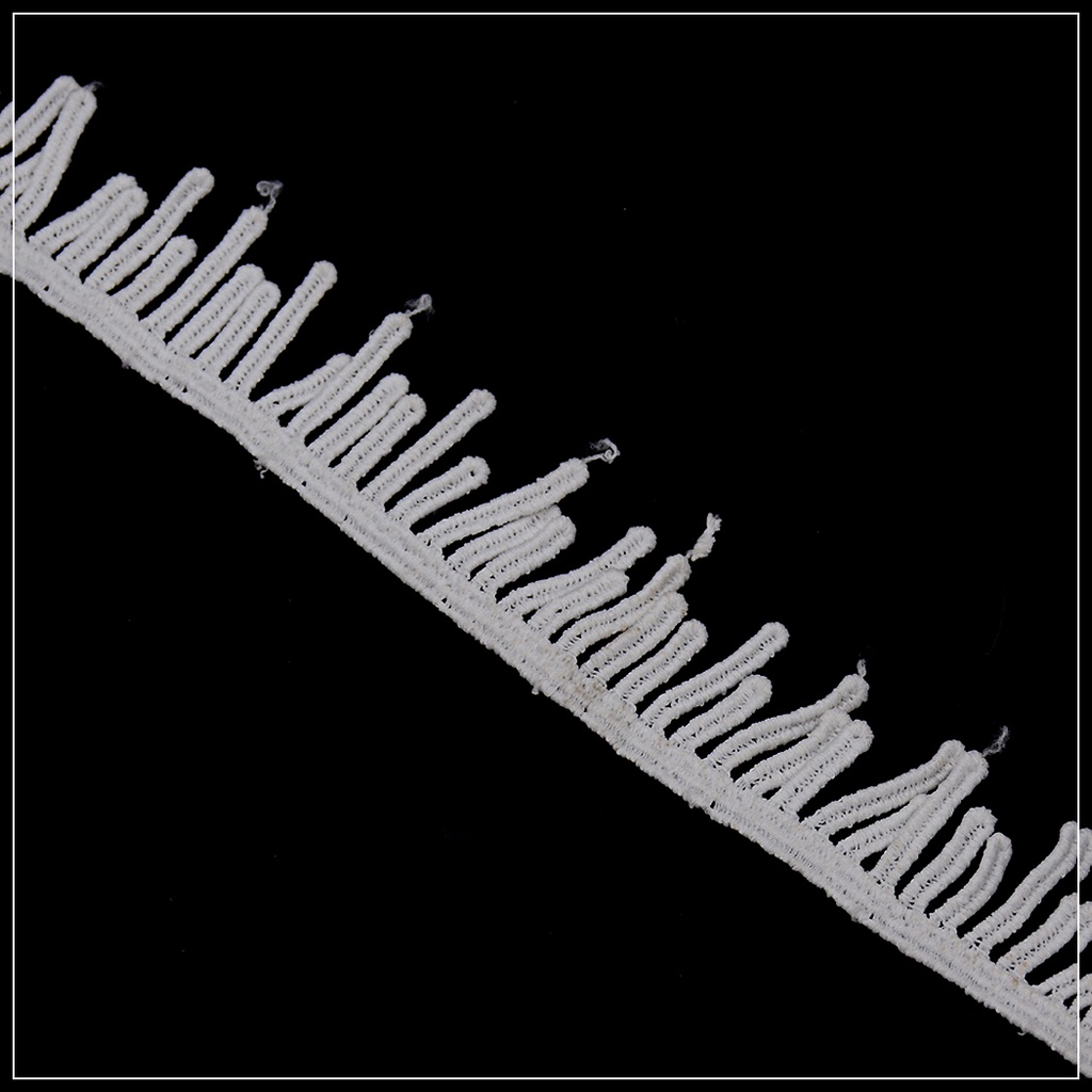 Shuttle One Side Border Lace