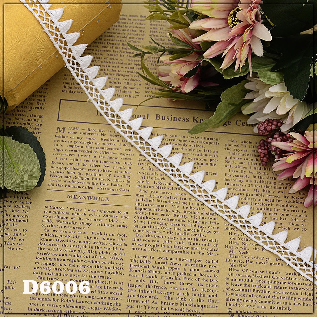 One Side Border Shuttle Lace