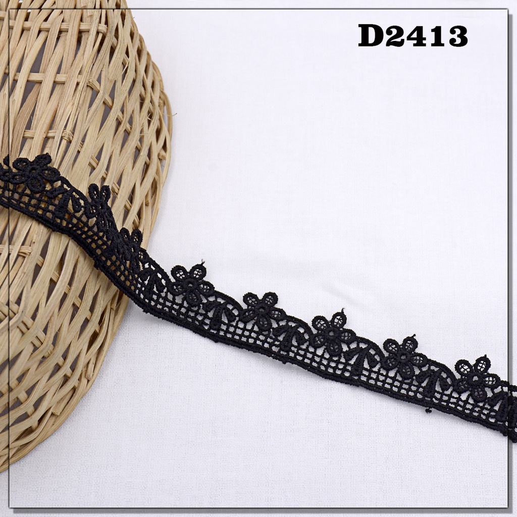Shuttle One Side Border Lace
