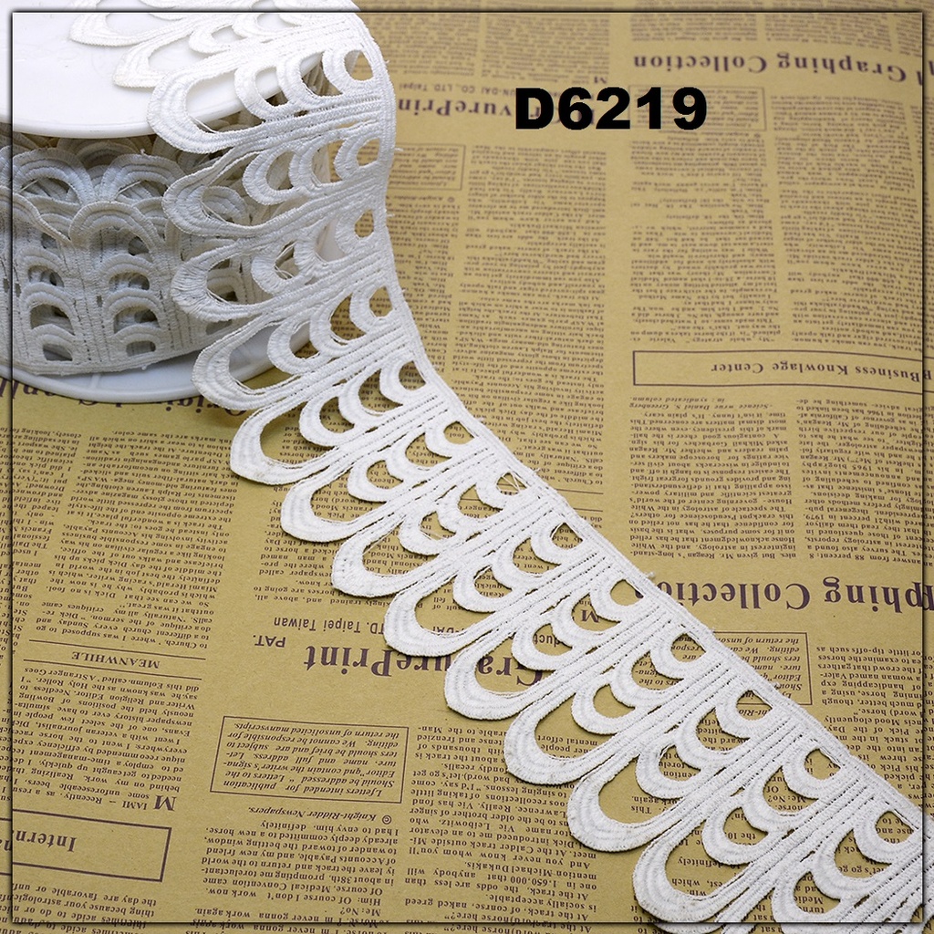 Shuttle One Side Border Lace