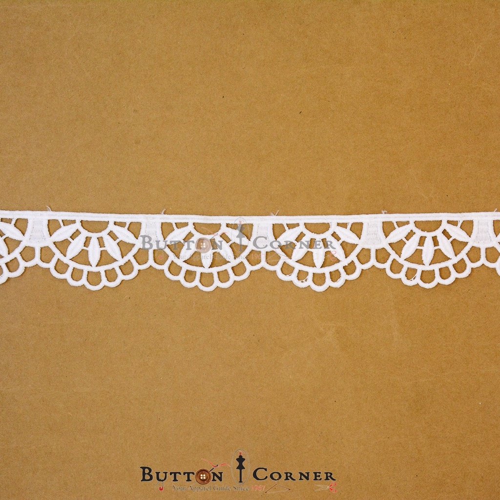 One Side Border Shuttle Lace