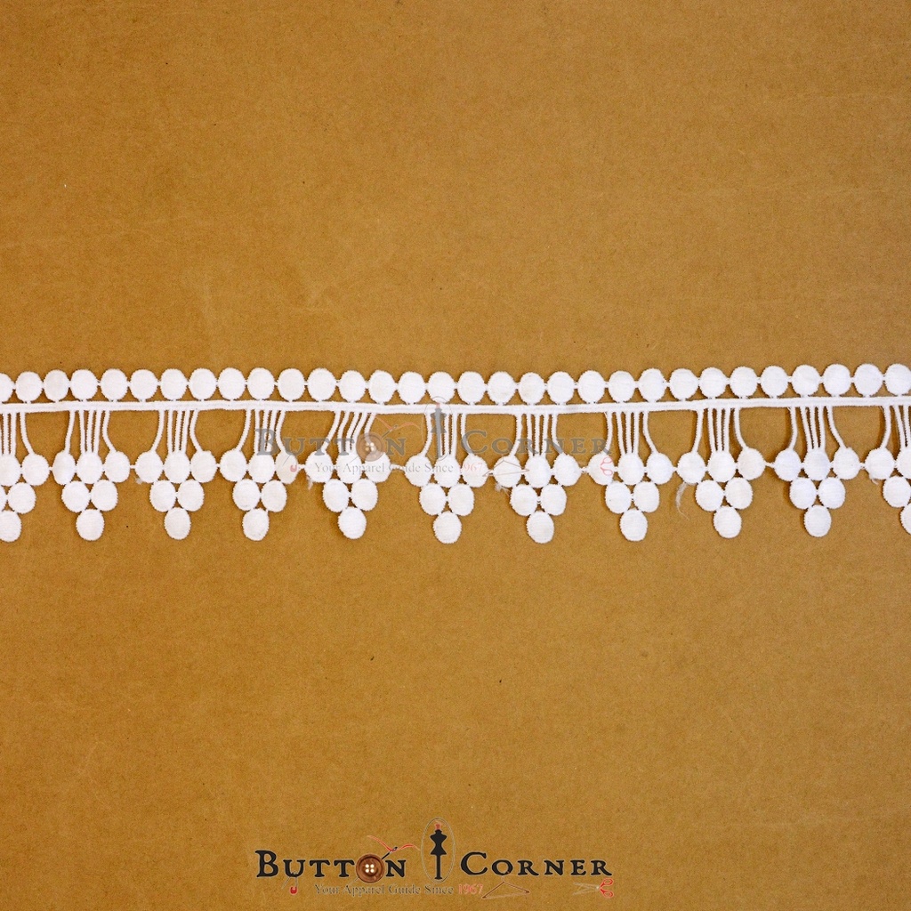 One Side Border Shuttle Lace