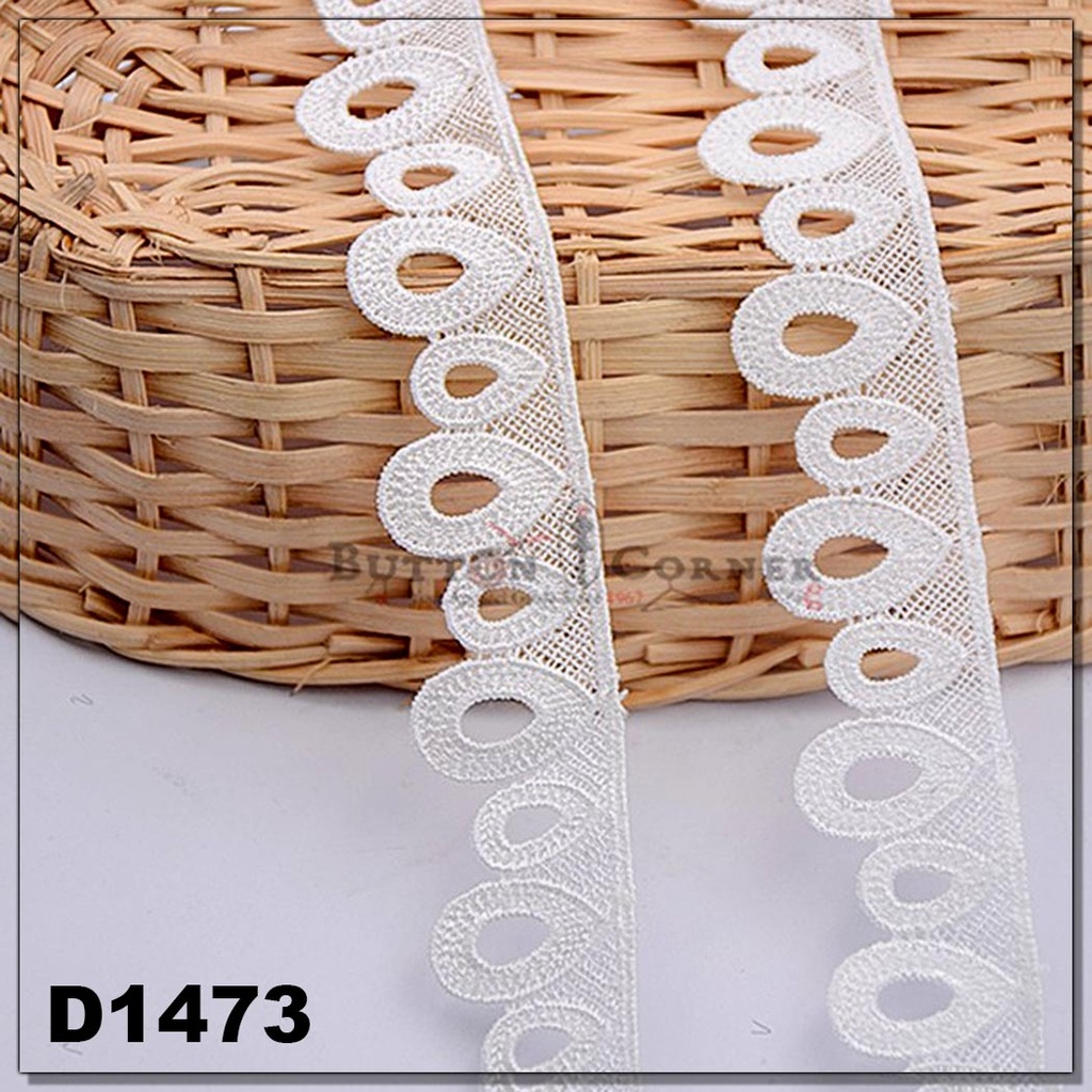 Shuttle One Side Border Lace