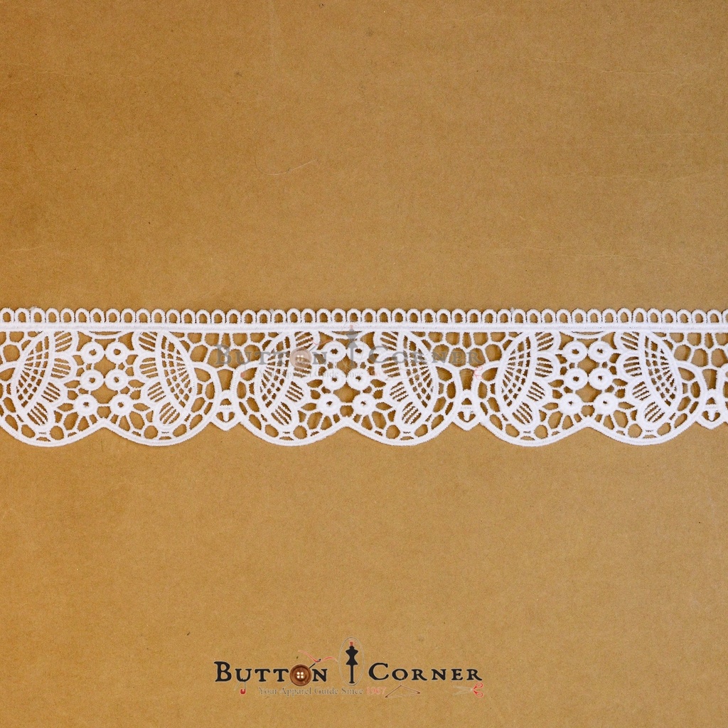 One Side Border Shuttle Lace