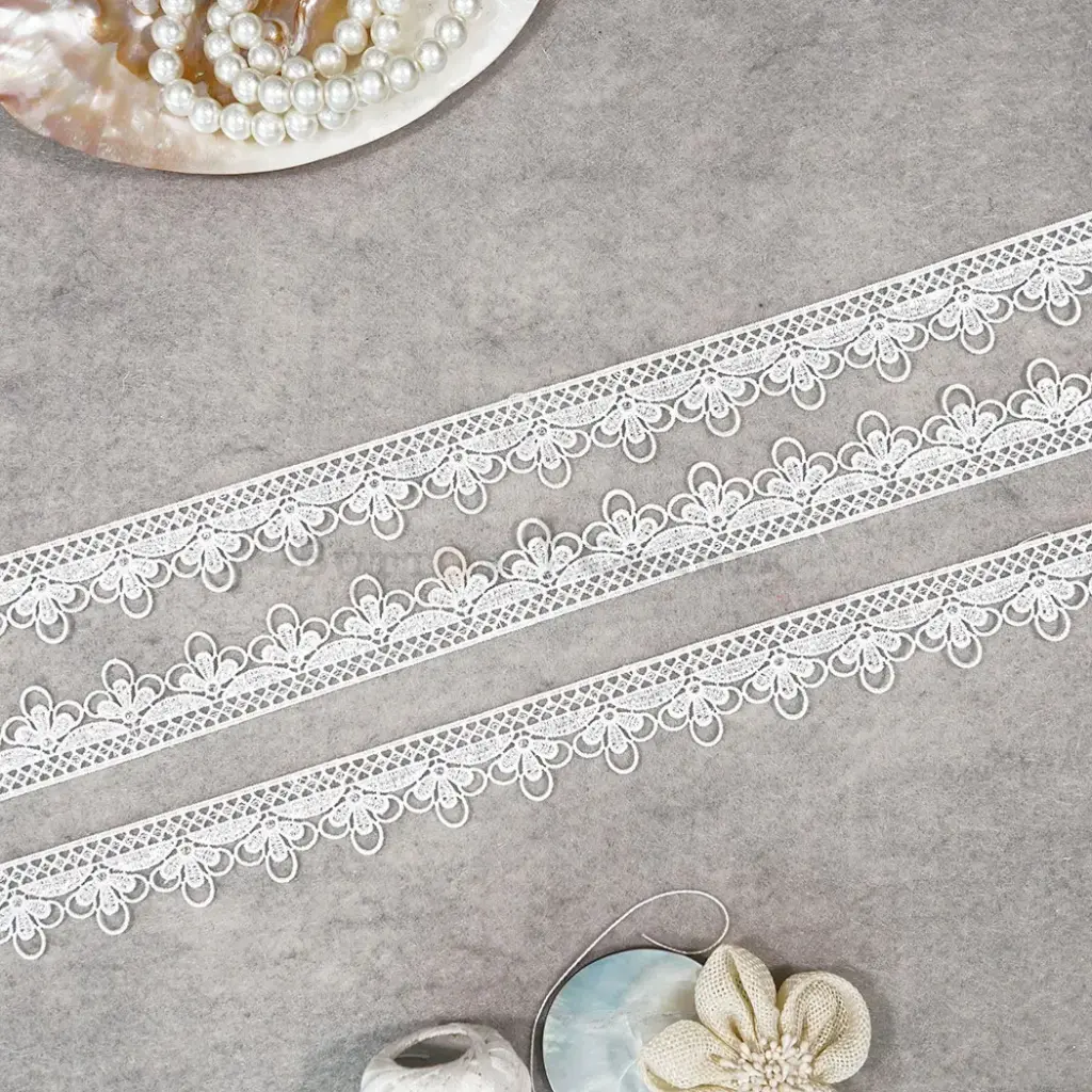 One Side Border Shuttle Sequence Lace