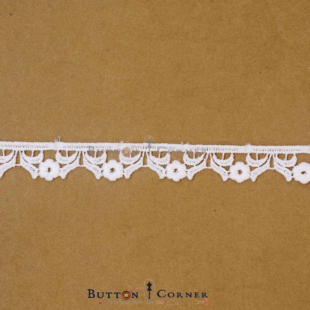 One Side Border Shuttle Lace