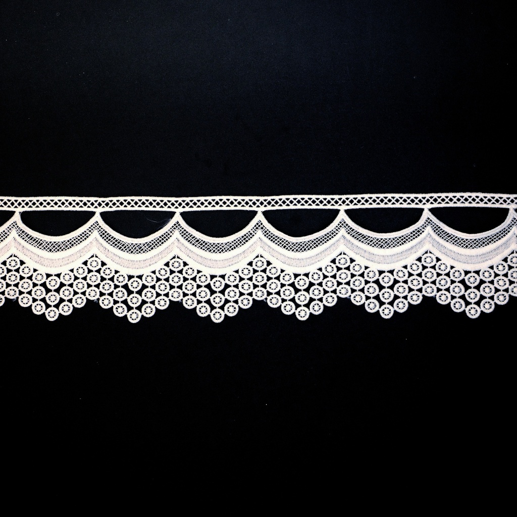 One Side Border Shuttle Lace