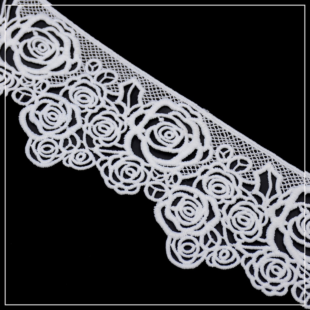 One Side Border Shuttle Lace