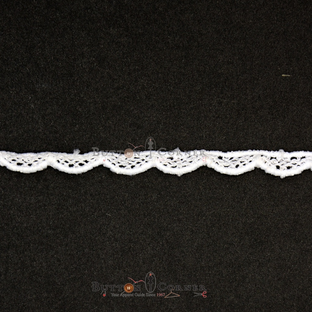 One Side Border Shuttle Lace
