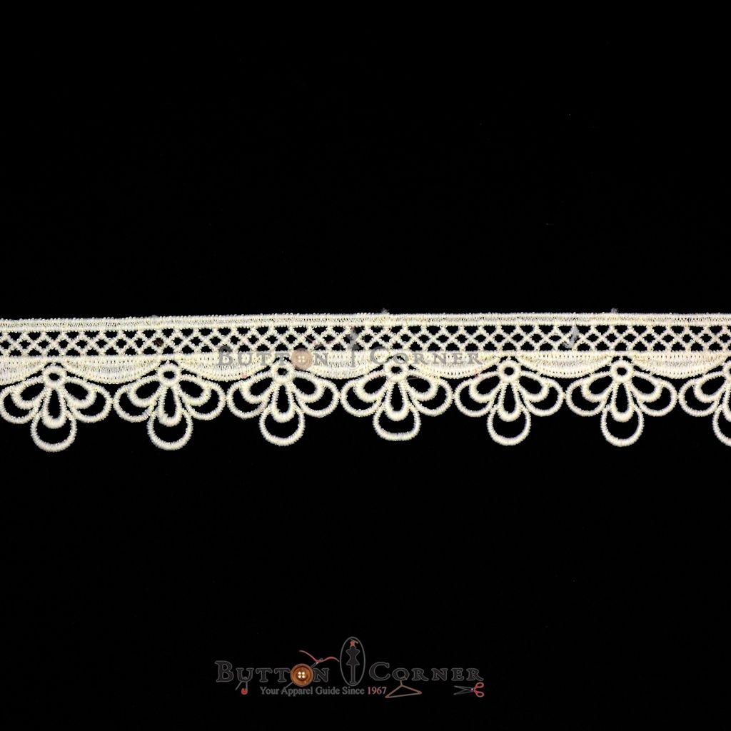 One Side Border Shuttle Lace