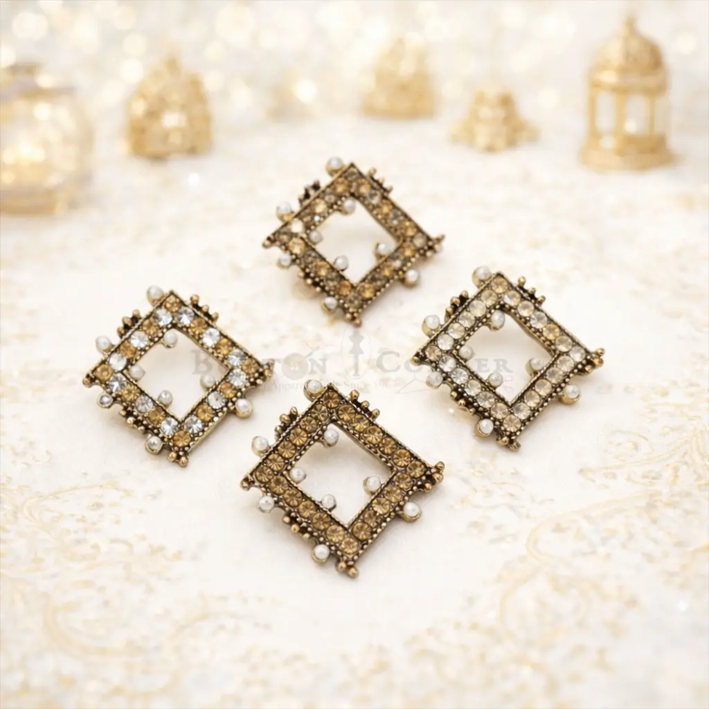 Metal Base Crystal, Pearl, Square Fancy Button