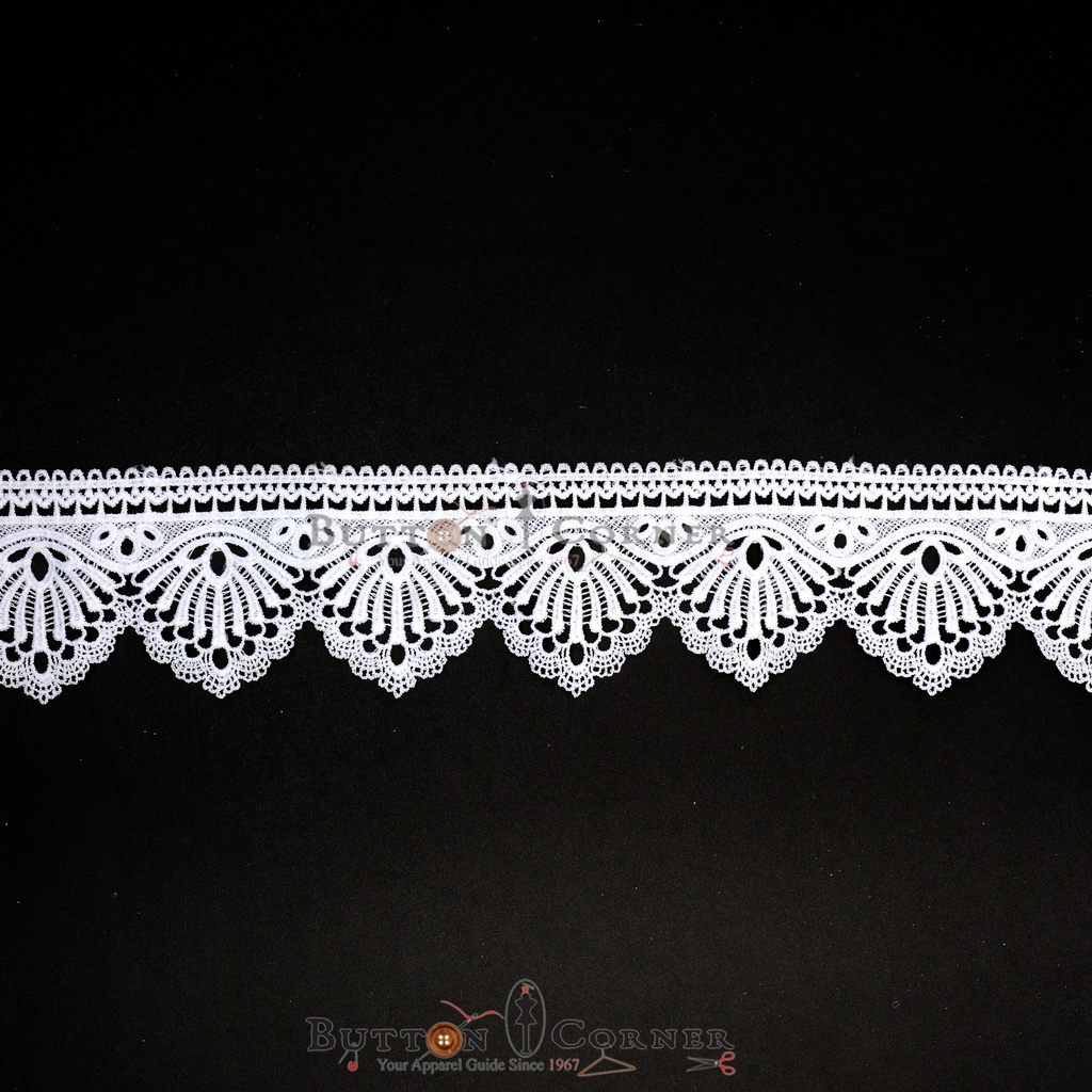 One Side Border Shuttle Lace