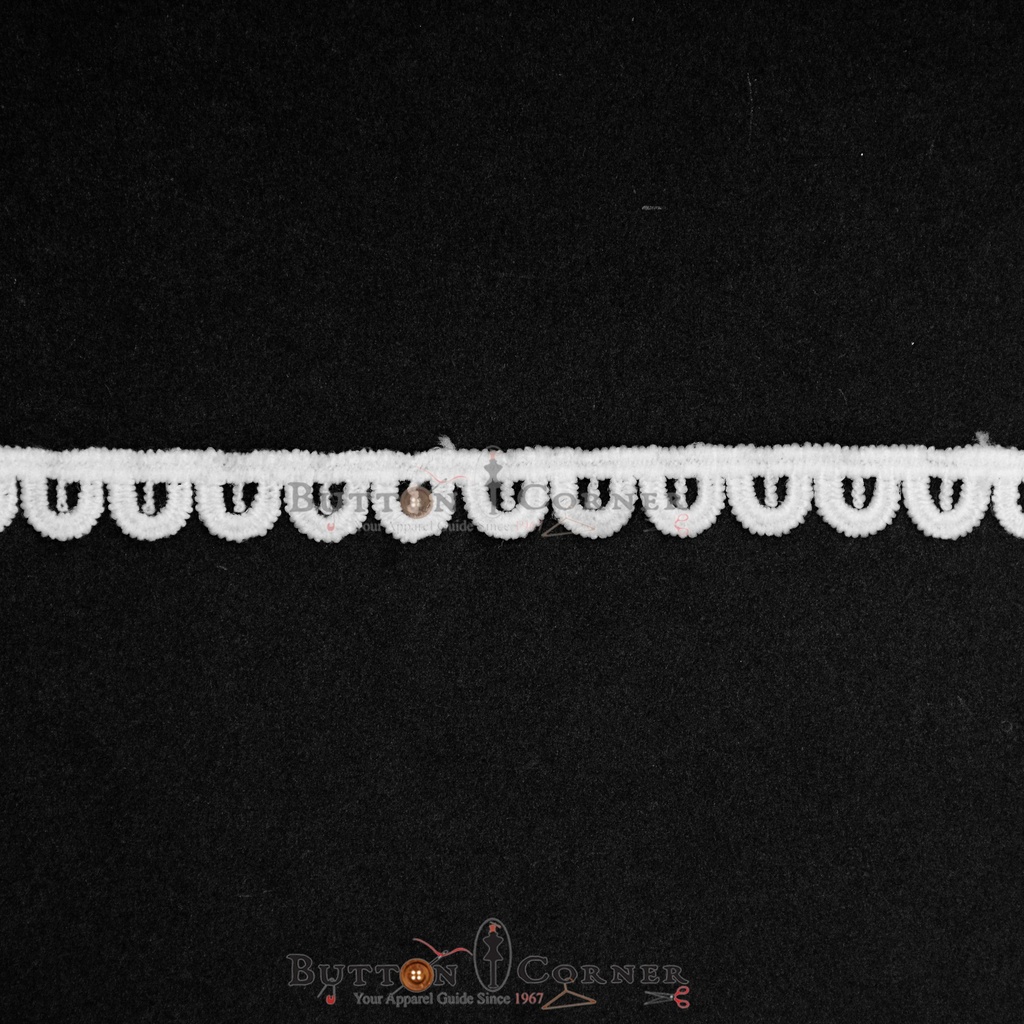 One Side Border Shuttle Lace
