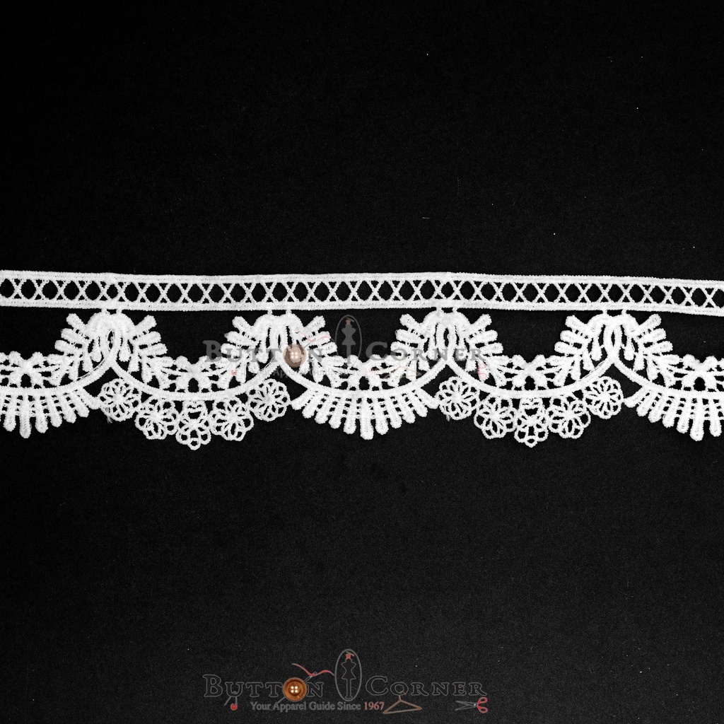 One Side Border Shuttle Lace