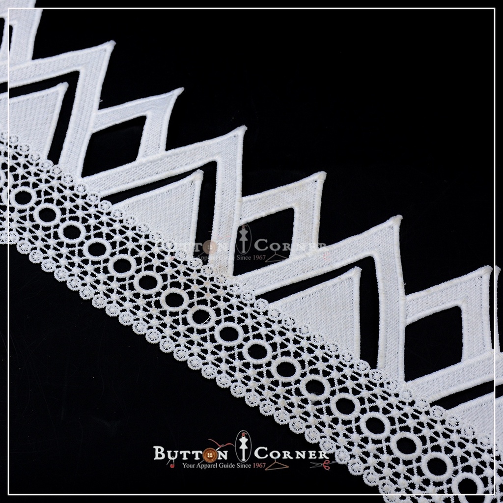 One Side Border Shuttle Lace