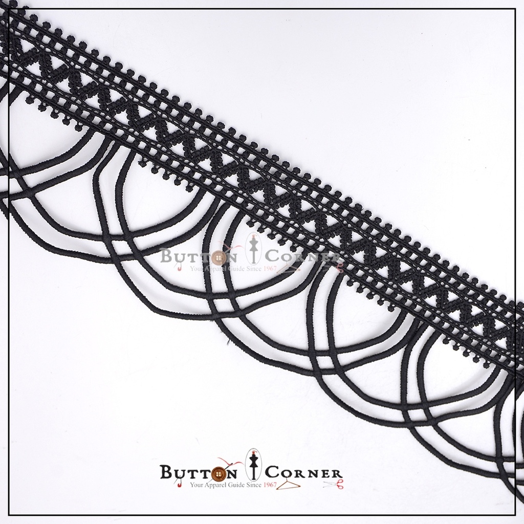 One Side Border Shuttle Lace