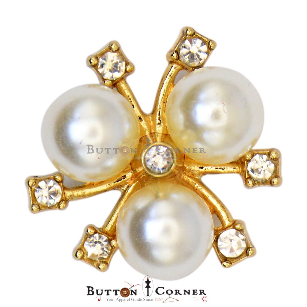 3 Pearl With Stones Button