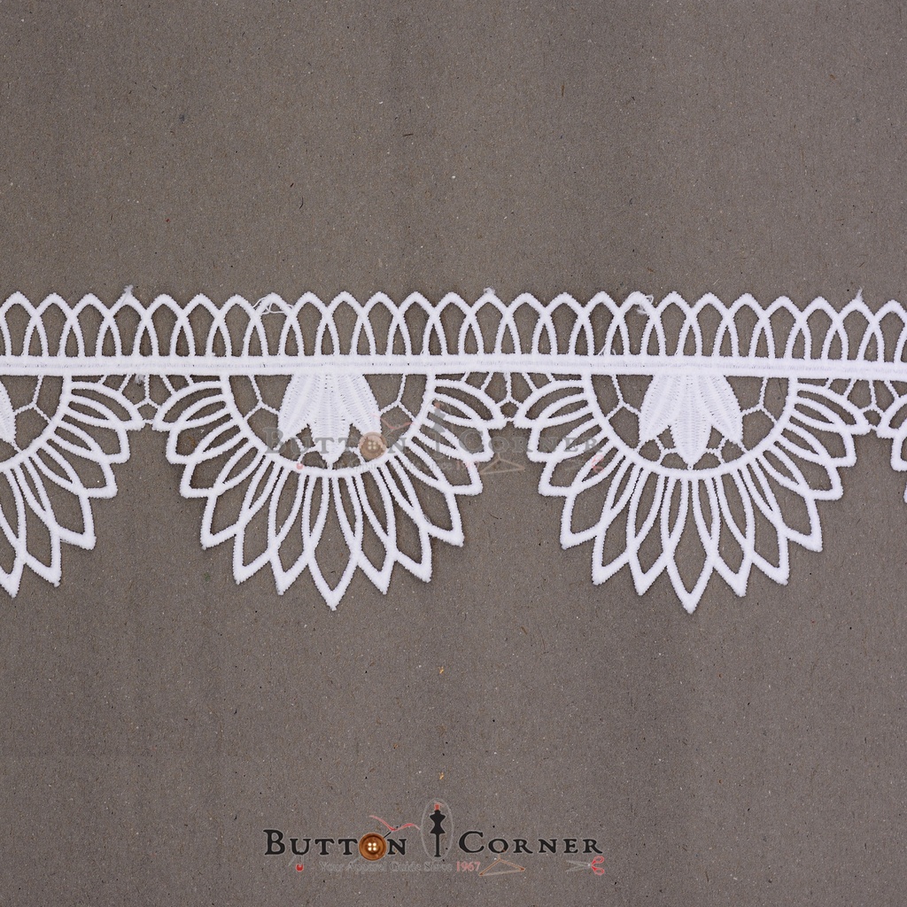 One Side Border Shuttle Lace