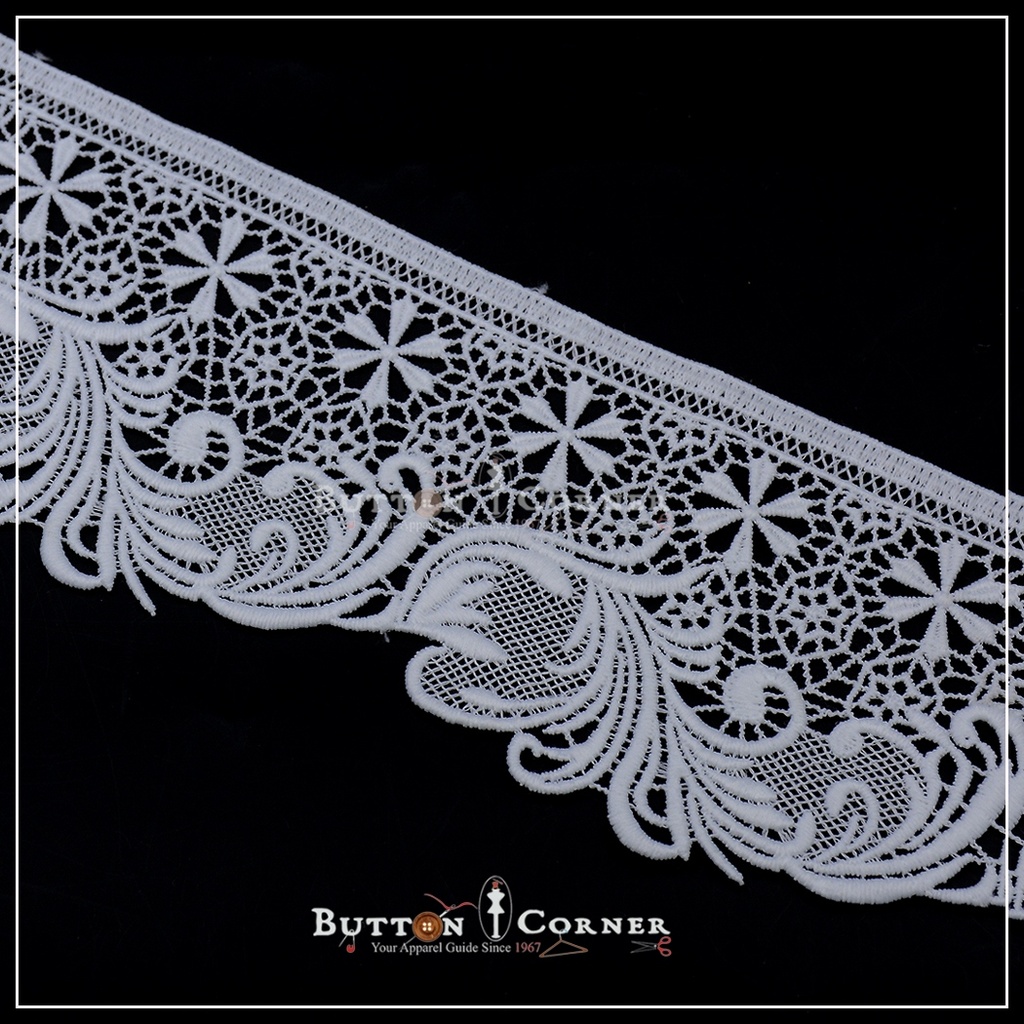 One Side Border Shuttle Lace