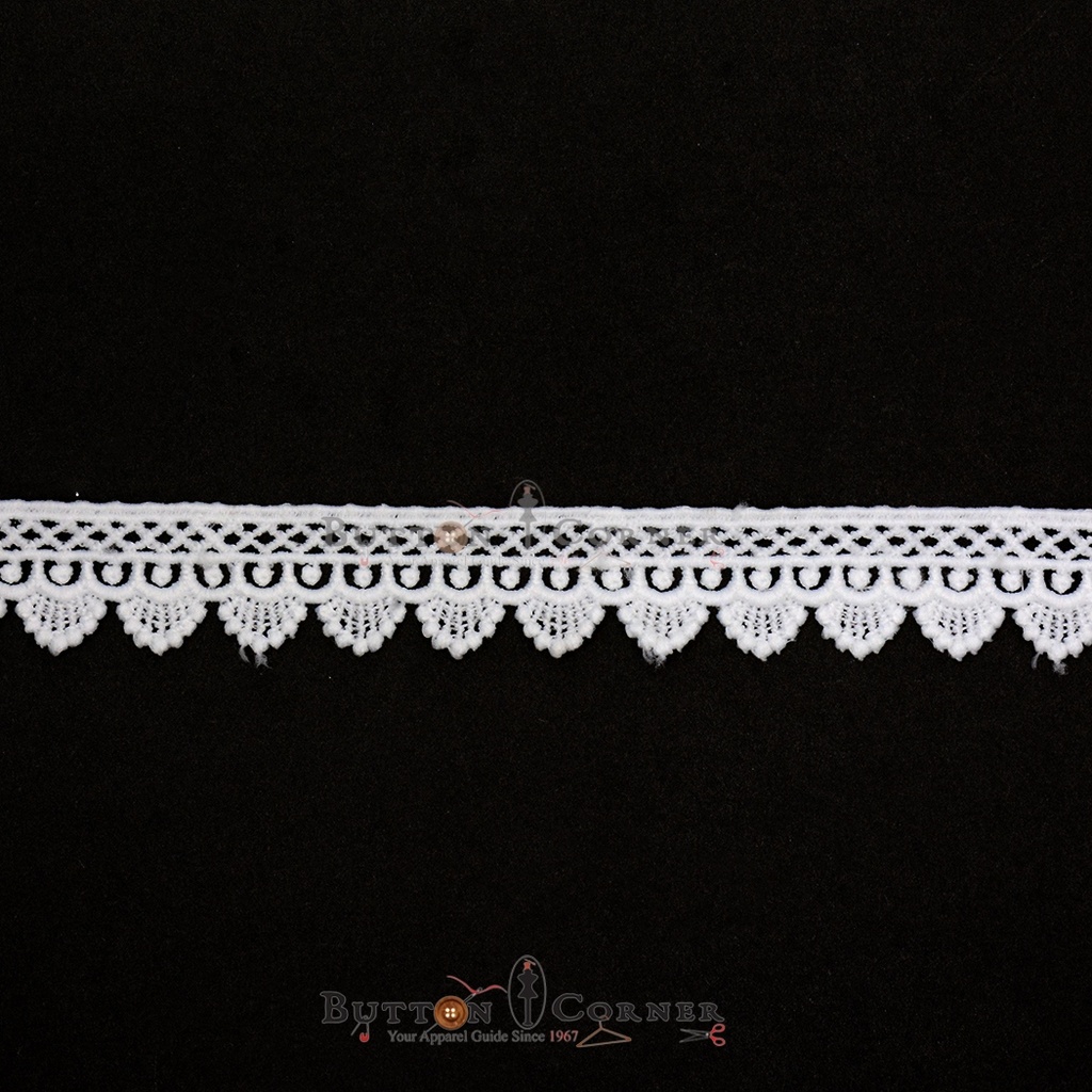 One Side Border Shuttle Lace