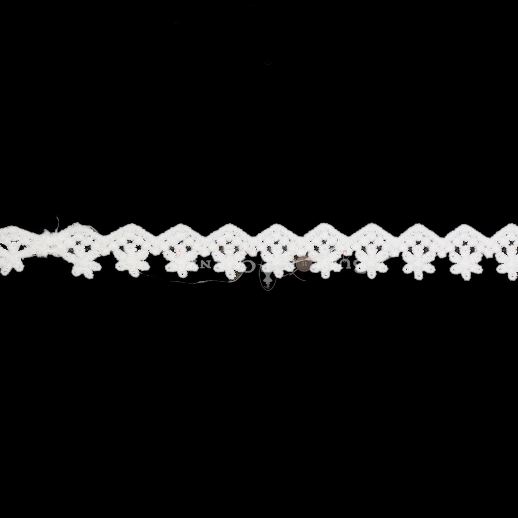 One Side Border Shuttle Lace